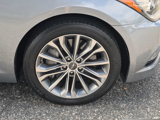 Used 2017 Genesis G80 3.8 RWD image 11
