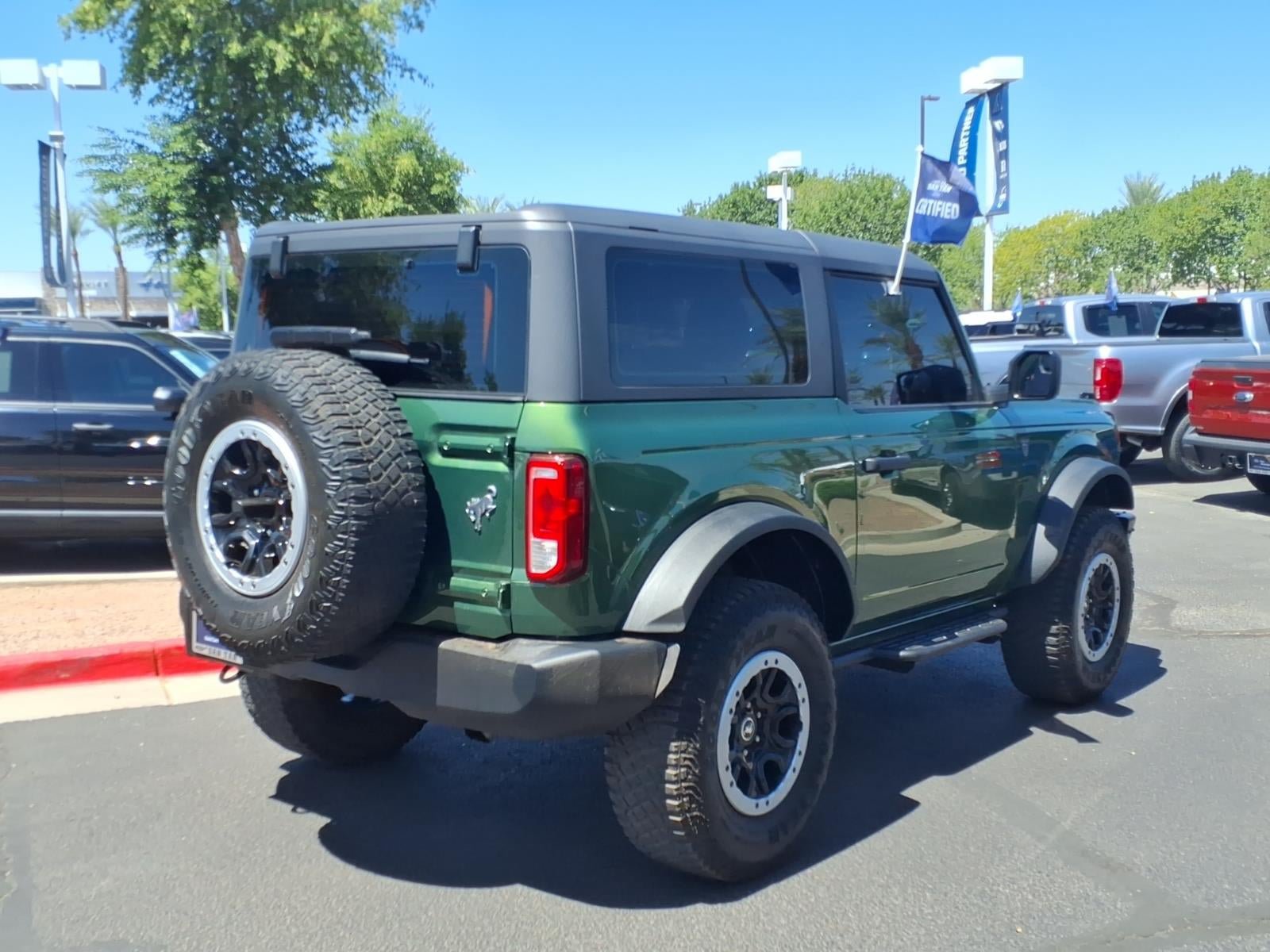 Certified 2023 Ford Bronco 2-Door w/ Sasquatch Package AWD/4WD image 4