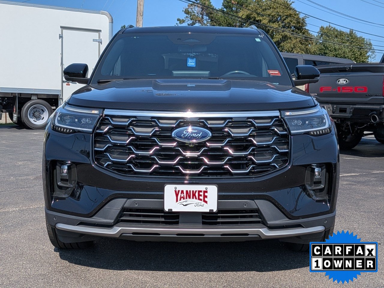 Certified 2025 Ford Explorer Platinum w/ Ultimate Package AWD/4WD image 8