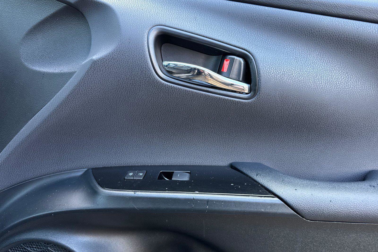 Used 2022 Toyota Prius Prime Limited image 17