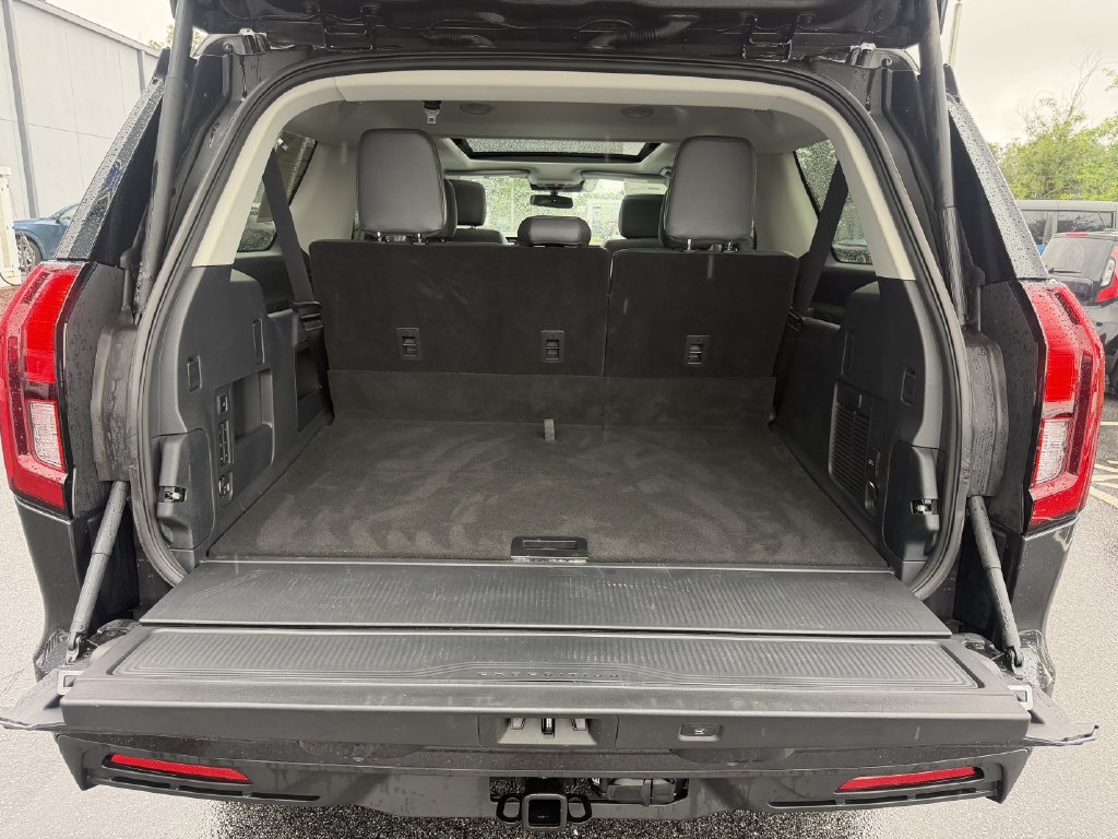 Certified 2026 Ford Expedition Max Active RWD image 9