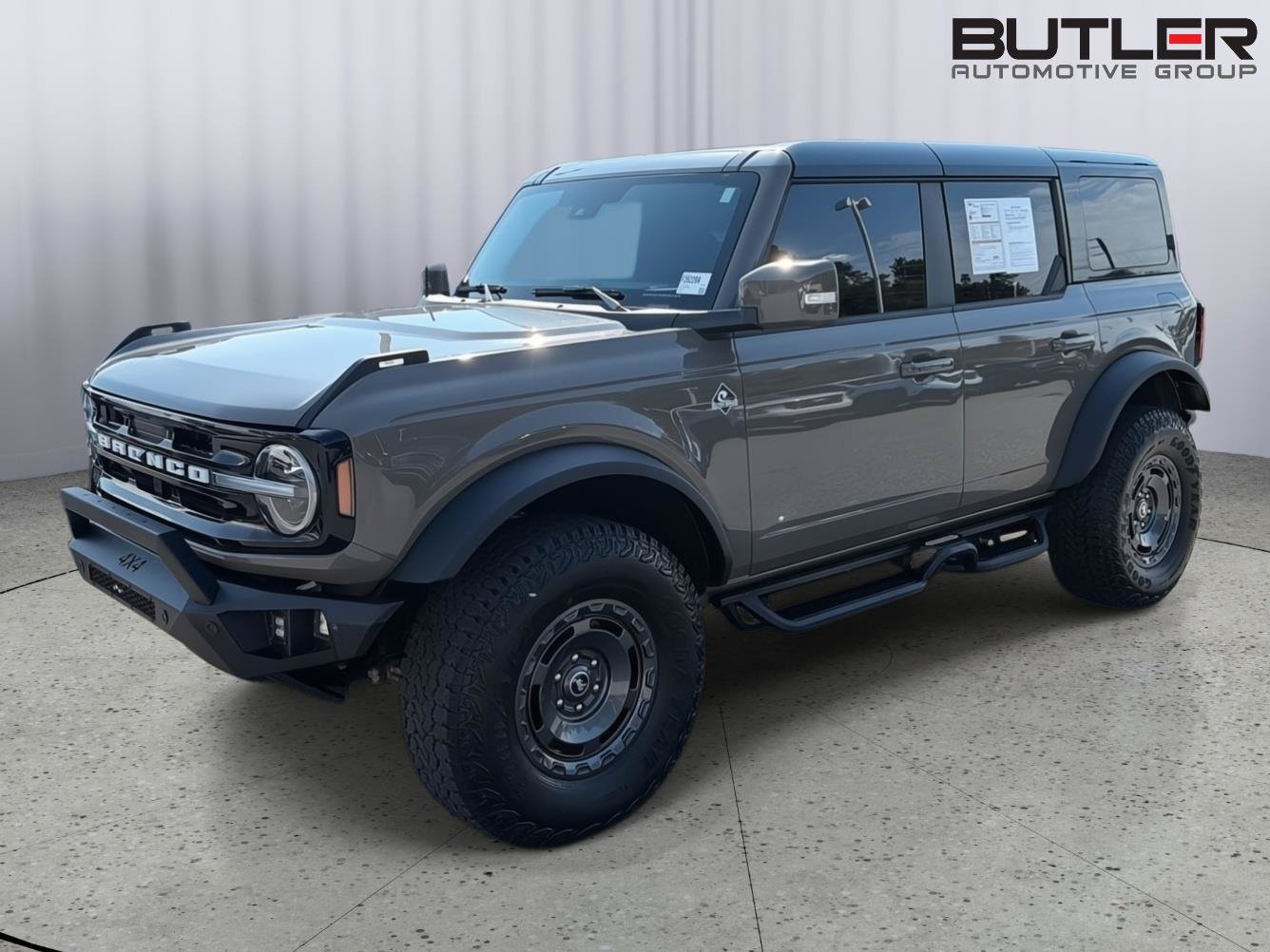 Certified 2025 Ford Bronco Outer Banks w/ Sasquatch Package
