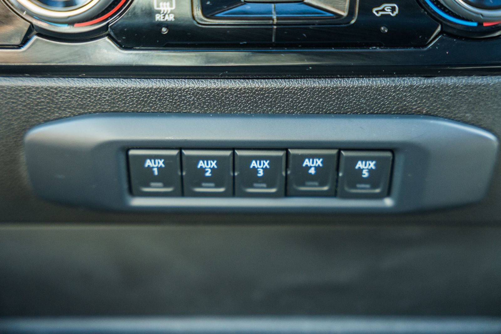 Used 2024 Chevrolet Silverado 3500 High Country w/ High Country Premium Package image 42