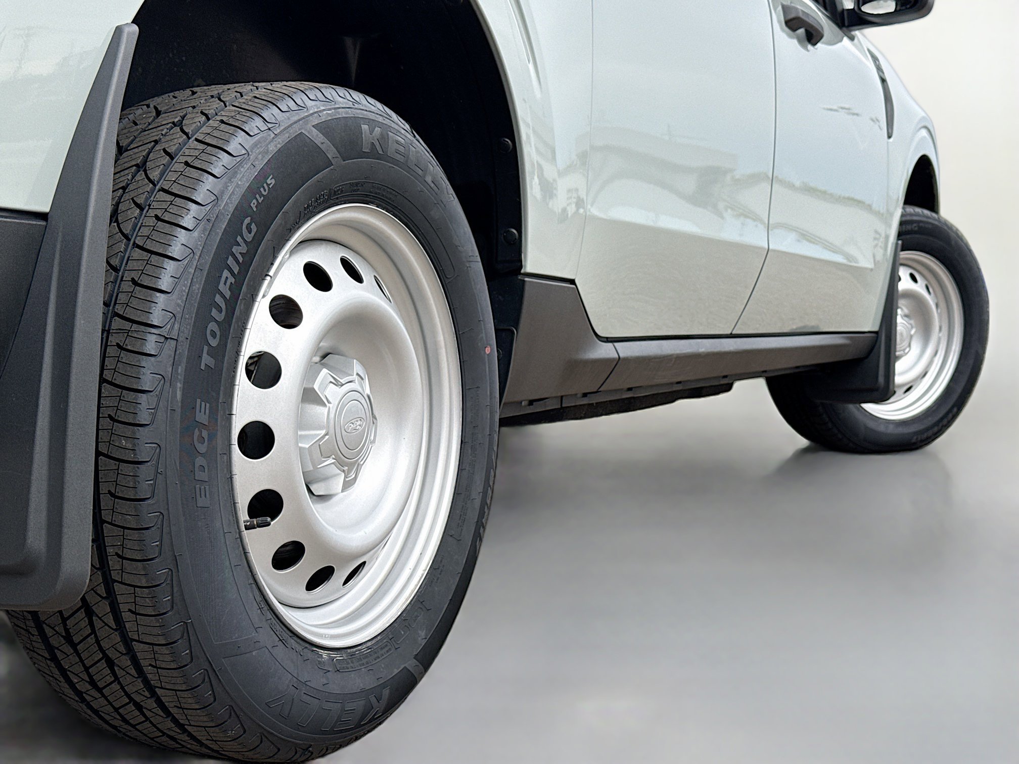 Certified 2024 Ford Maverick XL FWD image 16