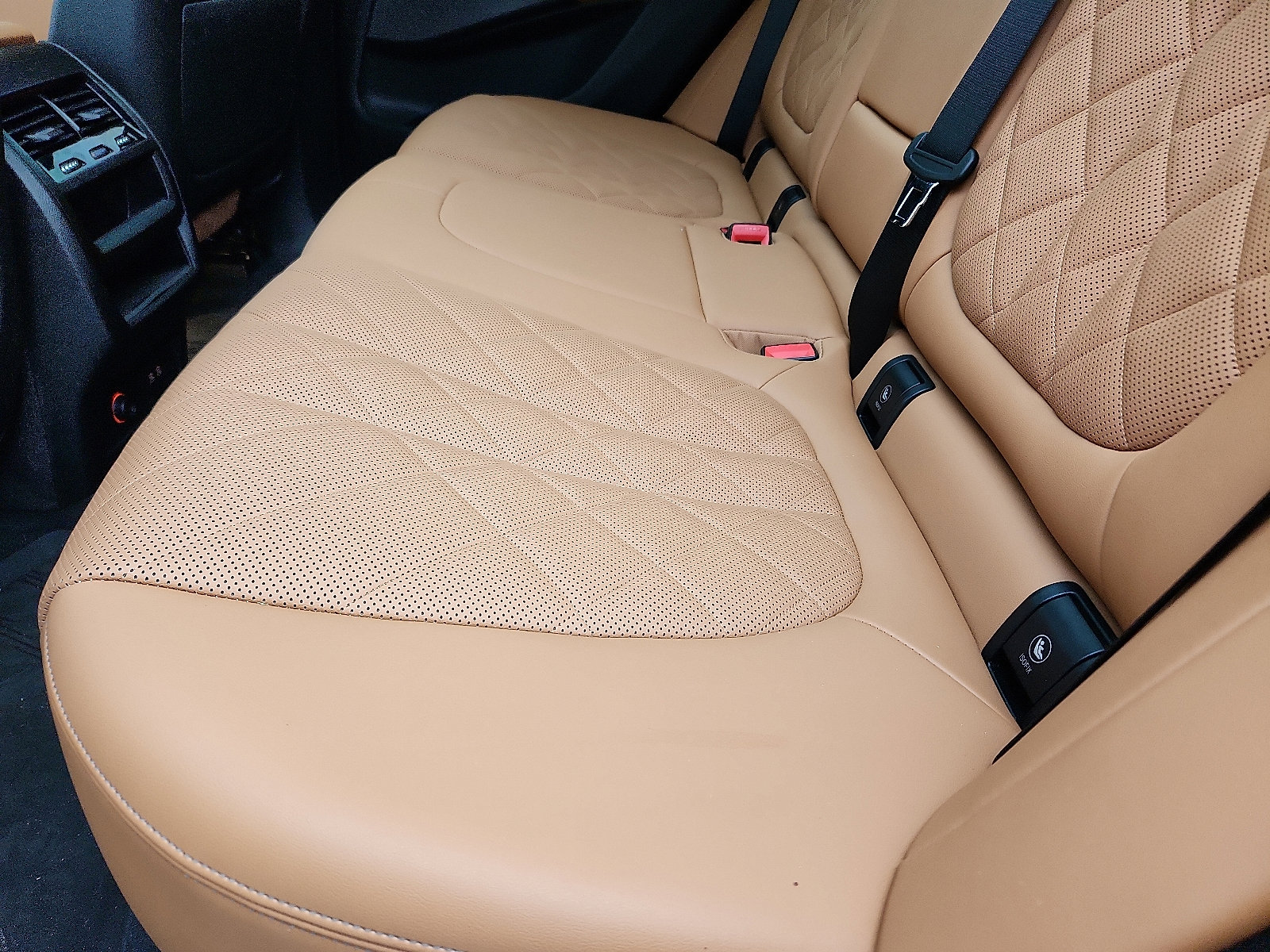 Used 2024 BMW X5 xDrive40i w/ Premium Package image 29