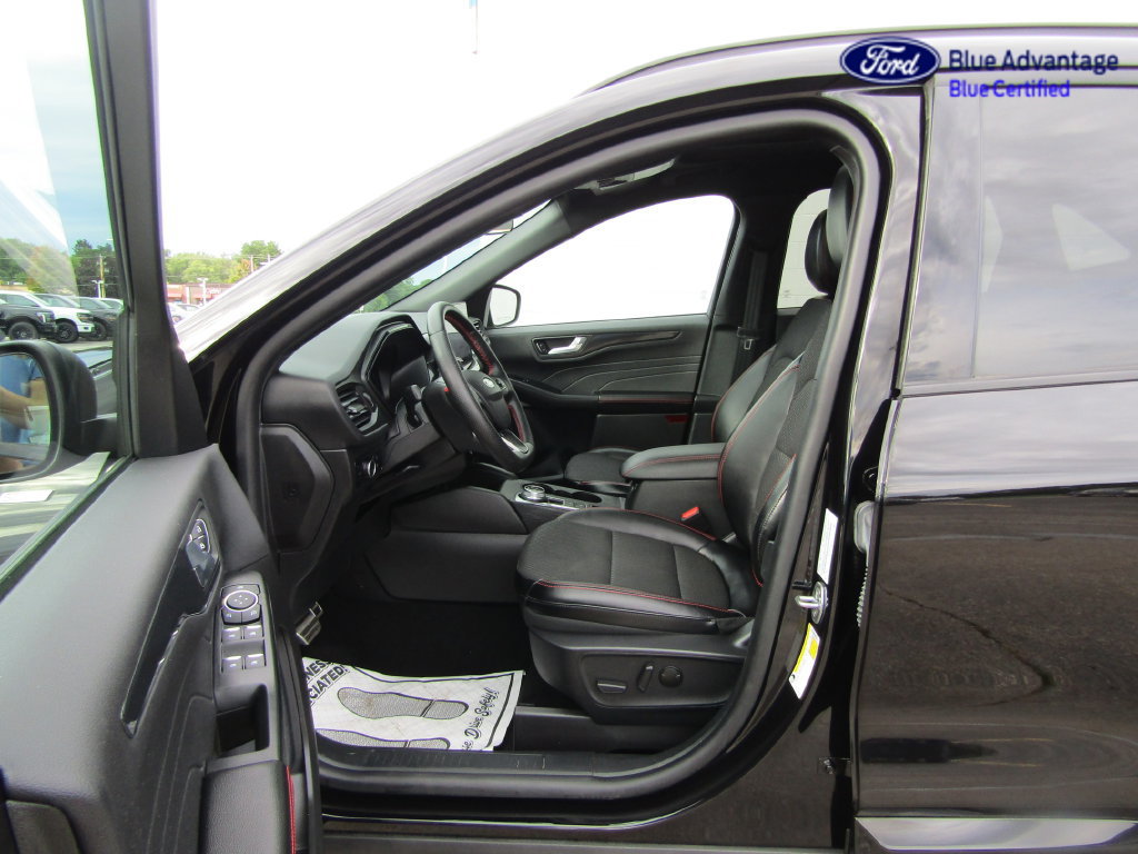 Certified 2024 Ford Escape ST-Line w/ Tech Pack #1 AWD/4WD image 23