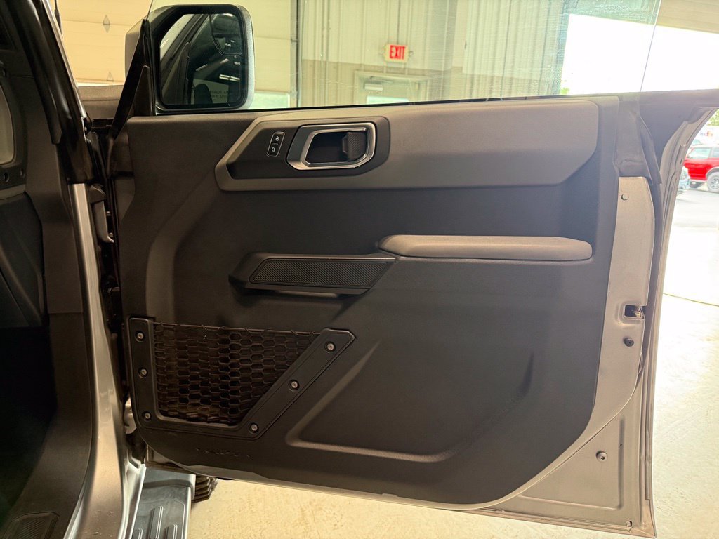 Certified 2023 Ford Bronco Big Bend w/ Sasquatch Package AWD/4WD image 33