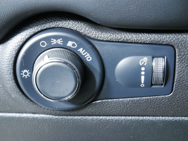 Used 2025 Dodge Durango GT AWD/4WD image 25