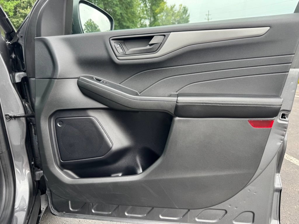 Certified 2023 Ford Escape Active AWD/4WD image 22