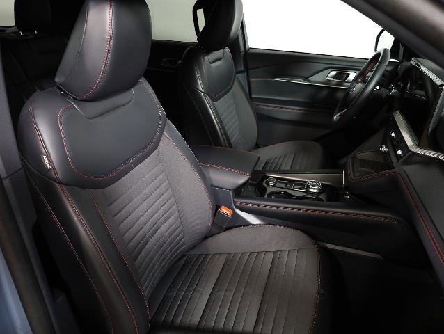 Certified 2025 Ford Explorer ST-Line w/ Premium Package image 9