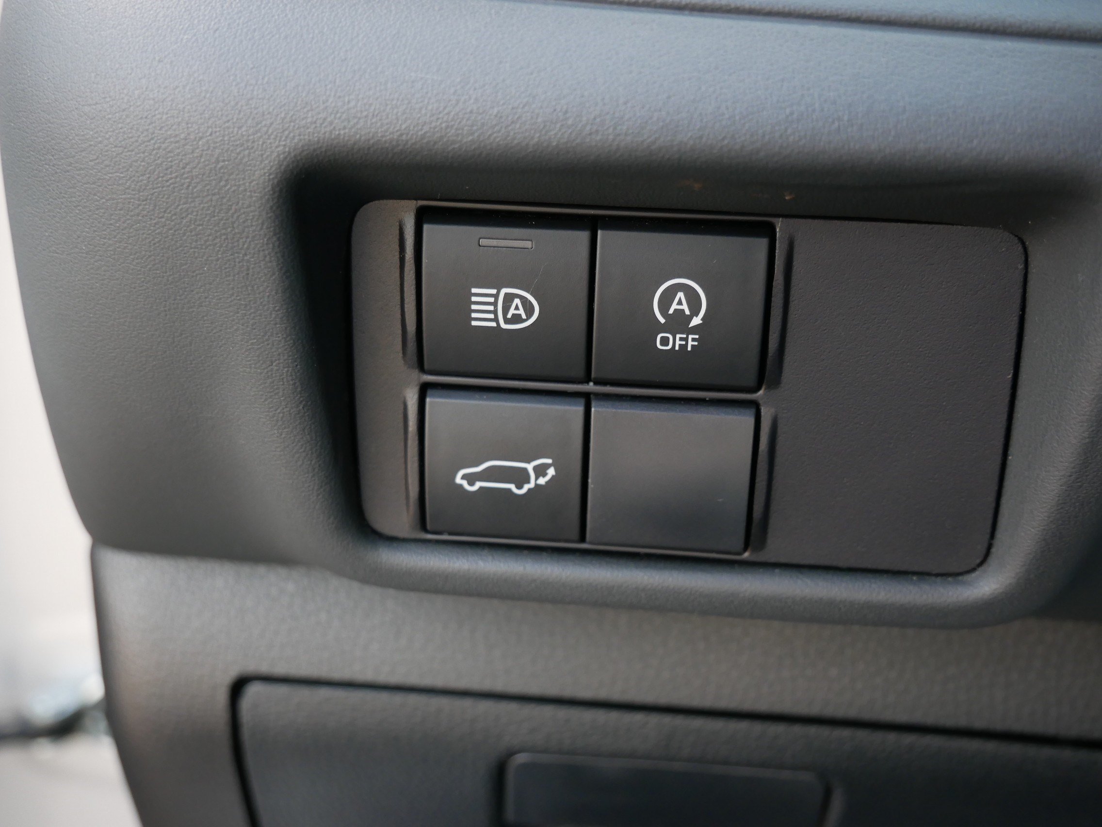 Used 2024 Toyota Highlander XLE AWD/4WD image 26