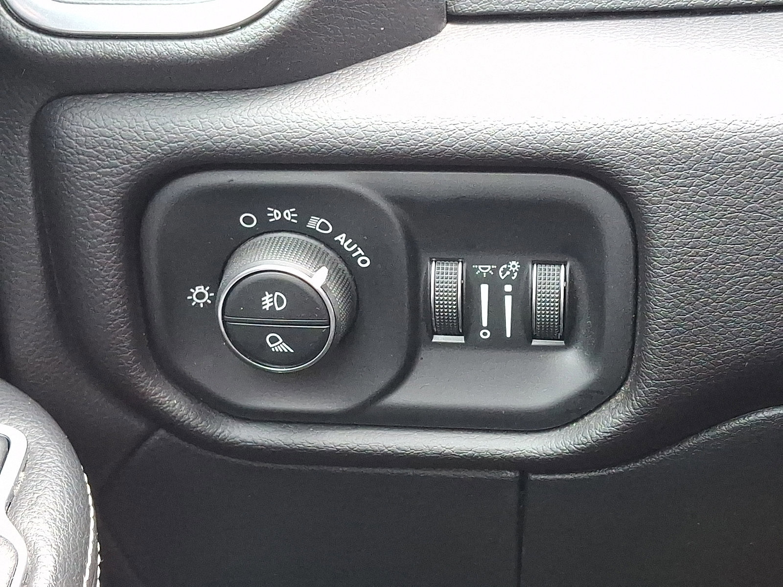 Used 2023 RAM 2500 Laramie image 26