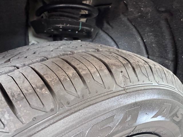 Used 2024 GMC Terrain AT4 image 30