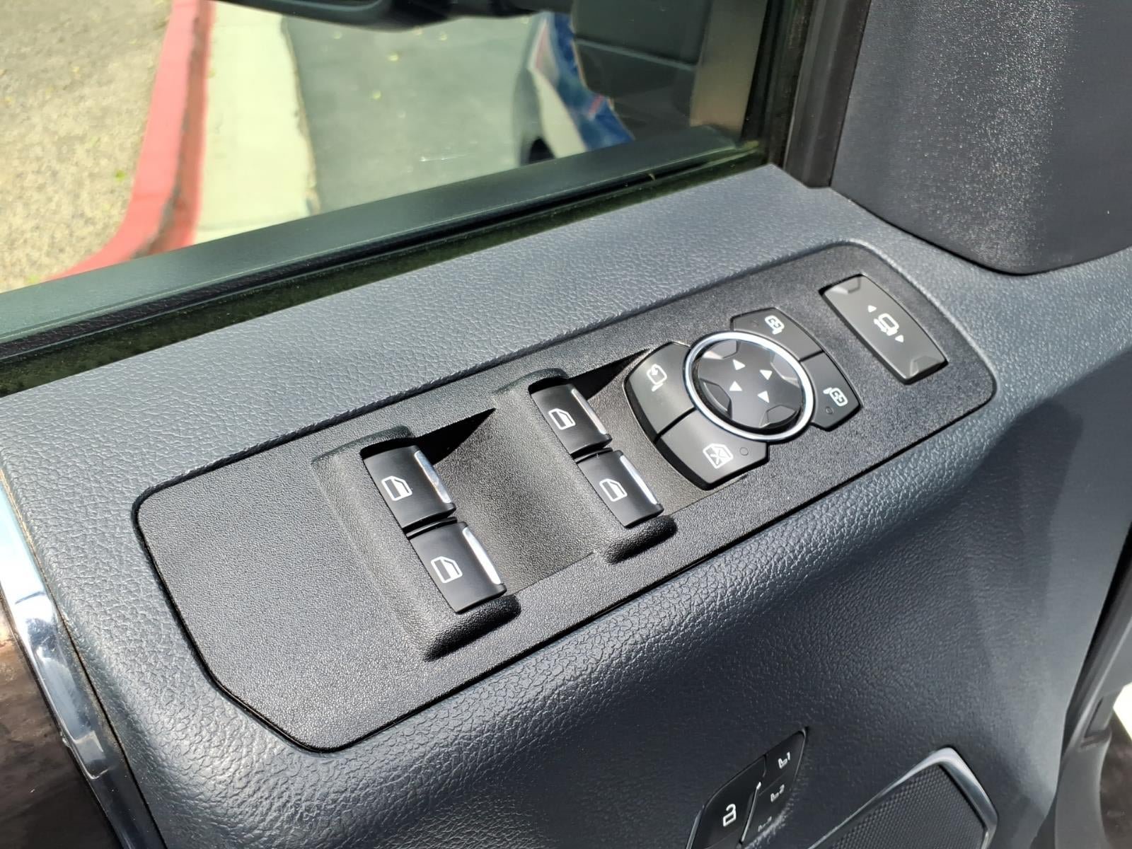 Certified 2022 Ford F350 Lariat w/ Black Appearance Package AWD/4WD image 21