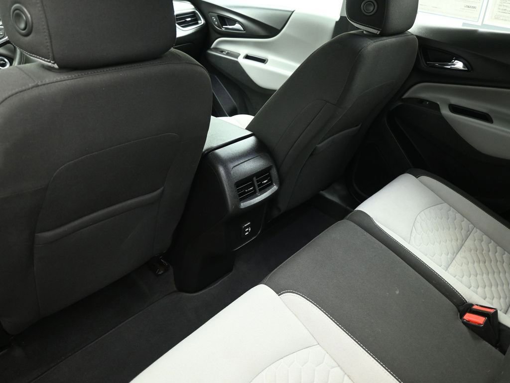 Used 2019 Chevrolet Equinox LS AWD/4WD image 19