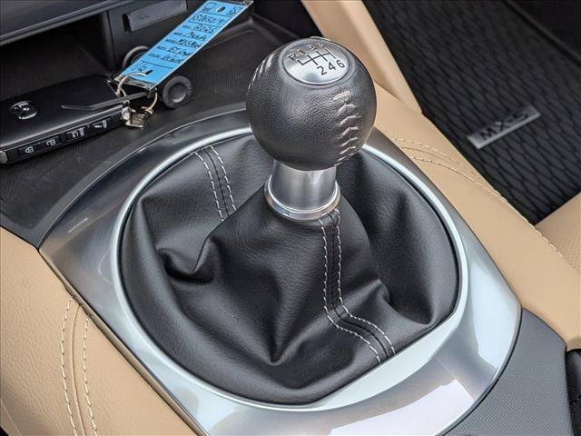 Used 2025 MAZDA MX-5 Miata RF Grand Touring RWD image 15
