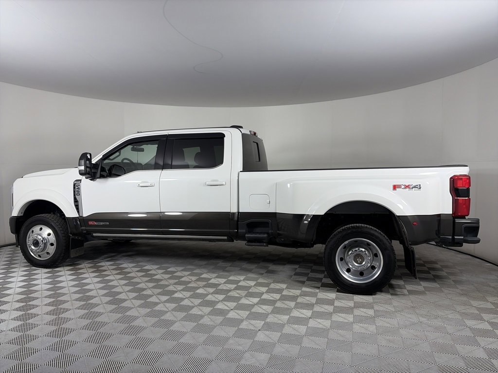 Certified 2025 Ford F450 King Ranch w/ FX4 Off-Road Package image 4