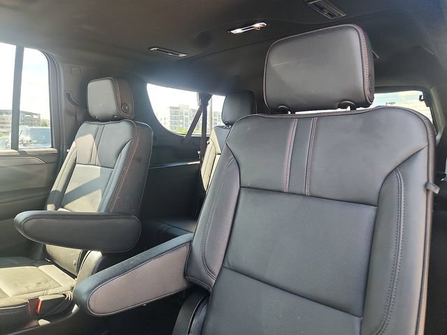 Used 2021 Chevrolet Suburban RST w/ Luxury Package AWD/4WD image 25