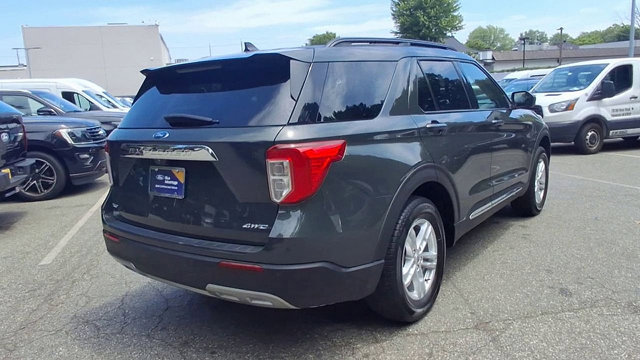 Certified 2022 Ford Explorer XLT w/ Equipment Group 202A AWD/4WD image 9
