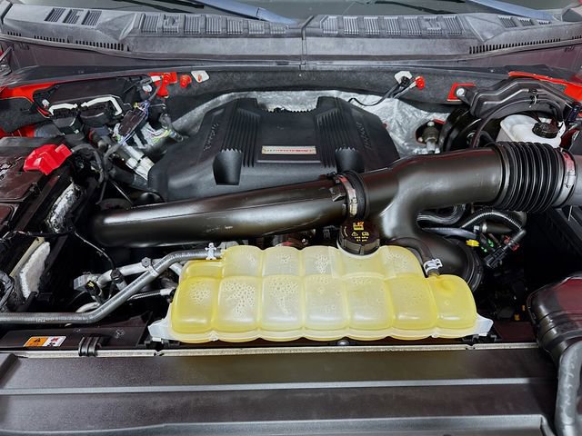 Certified 2018 Ford F150 Raptor w/ Equipment Group 802A Luxury image 32