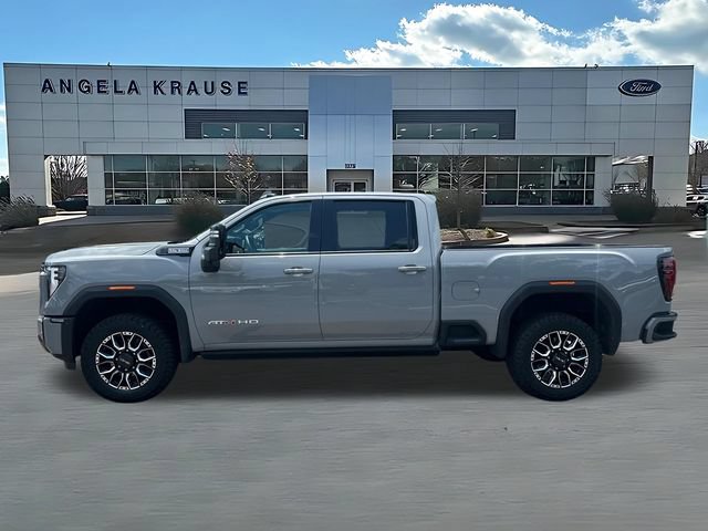 Used 2024 GMC Sierra 2500 AT4 w/ AT4 Premium Plus Package AWD/4WD image 4