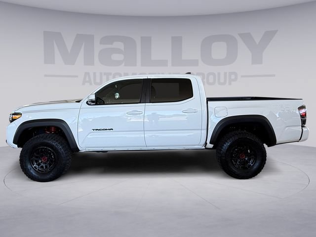 Used 2023 Toyota Tacoma TRD Pro AWD/4WD image 2