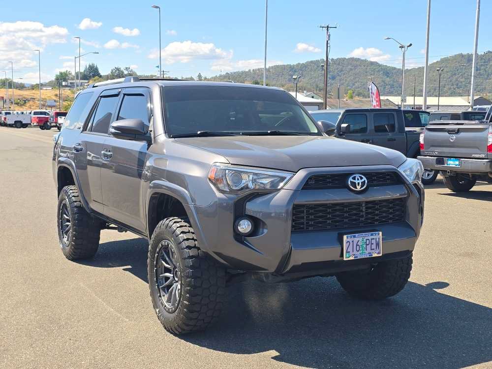 Used 2019 Toyota 4Runner SR5 Premium AWD/4WD image 7
