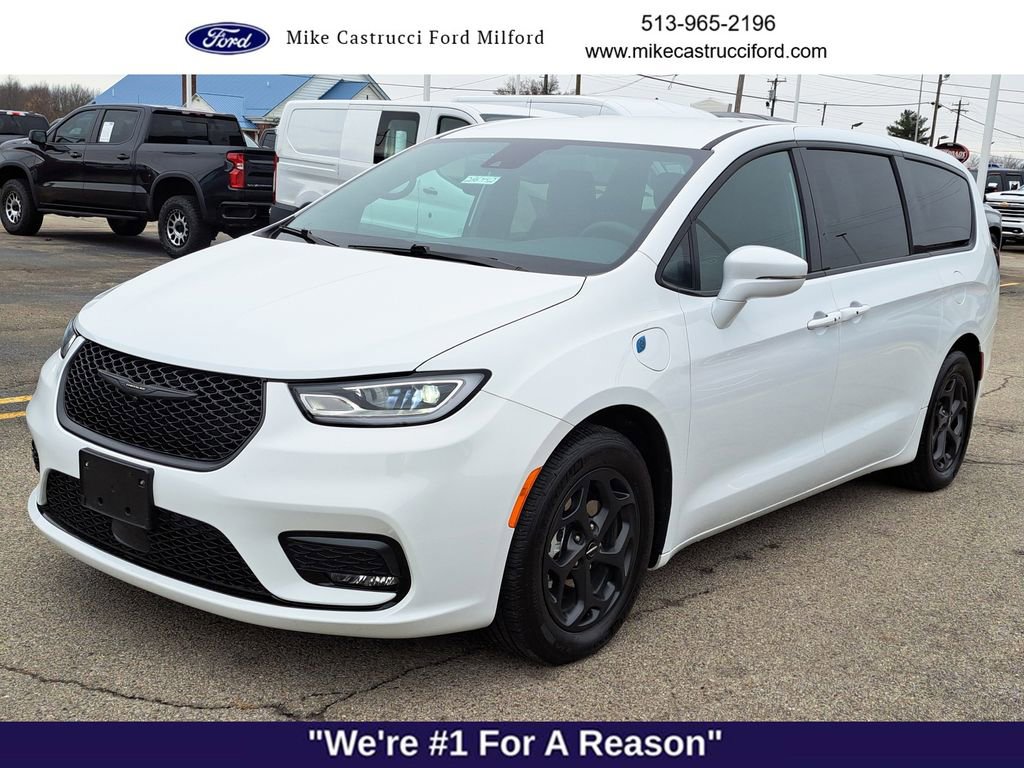 Used 2022 Chrysler Pacifica Touring-L w/ S Appearance Package image 1