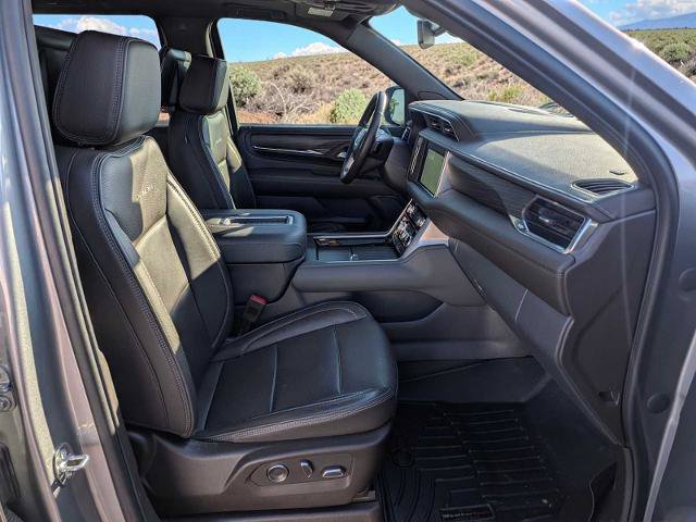 Used 2023 GMC Yukon Denali AWD/4WD image 17