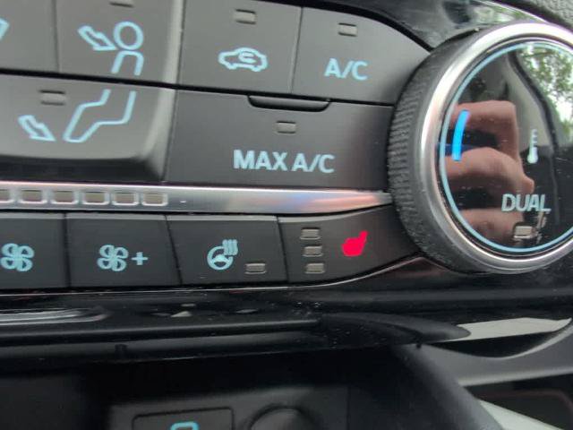 Certified 2022 Ford Escape SEL w/ SEL Stealth AWD Package image 19