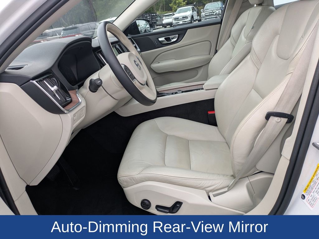 Used 2021 Volvo S60 T5 Momentum FWD image 20