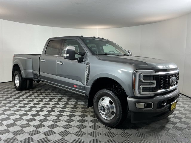Certified 2024 Ford F350 Platinum AWD/4WD image 3