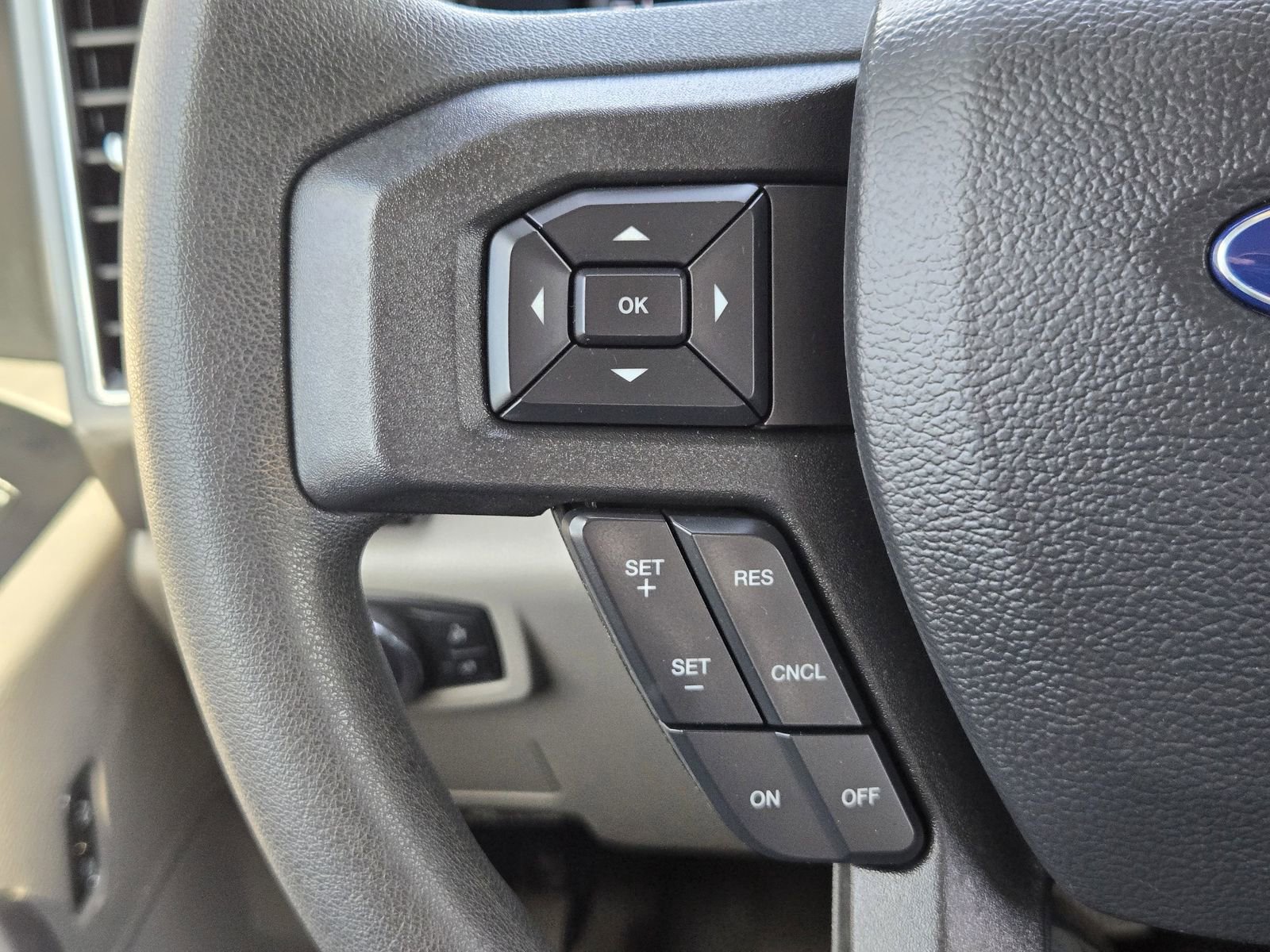 Certified 2022 Ford F250 XLT w/ XLT Value Package image 27