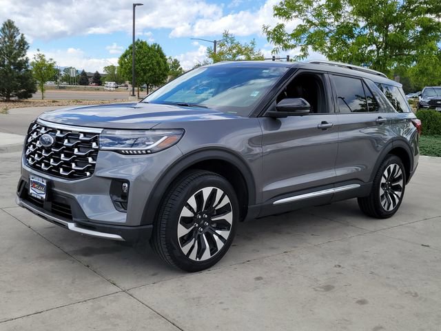 Certified 2025 Ford Explorer Platinum w/ LUX Leather Package AWD/4WD image 4