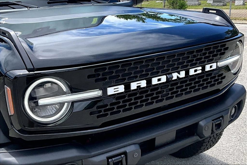 Certified 2025 Ford Bronco Badlands w/ Sasquatch Package AWD/4WD image 29