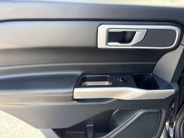 Certified 2023 Ford Explorer XLT RWD image 19