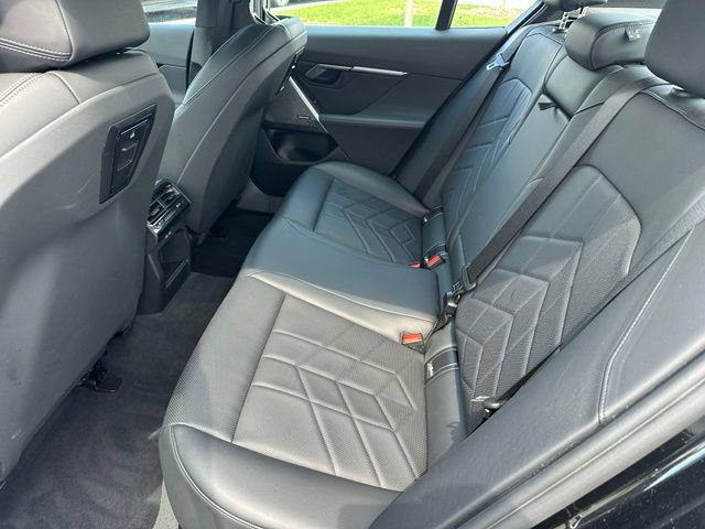 Used 2025 BMW 530i xDrive AWD/4WD image 11