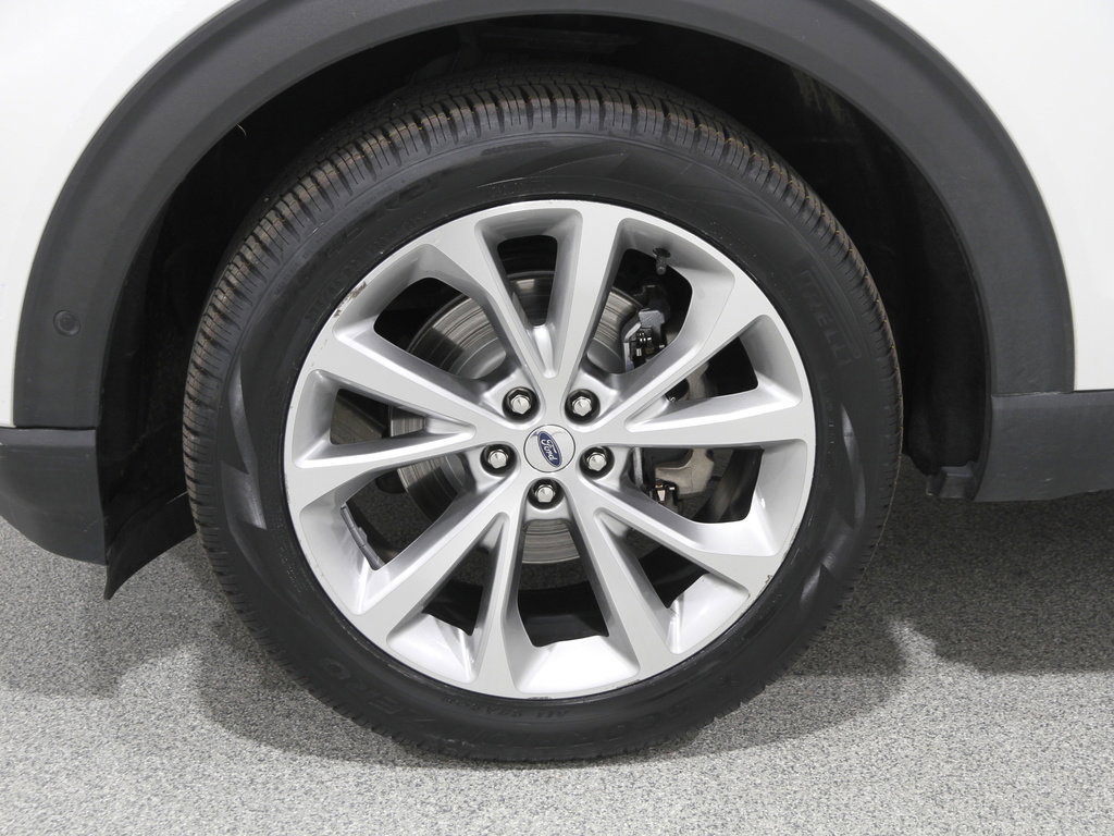 Certified 2021 Ford Explorer Platinum w/ Equipment Group 601A image 23