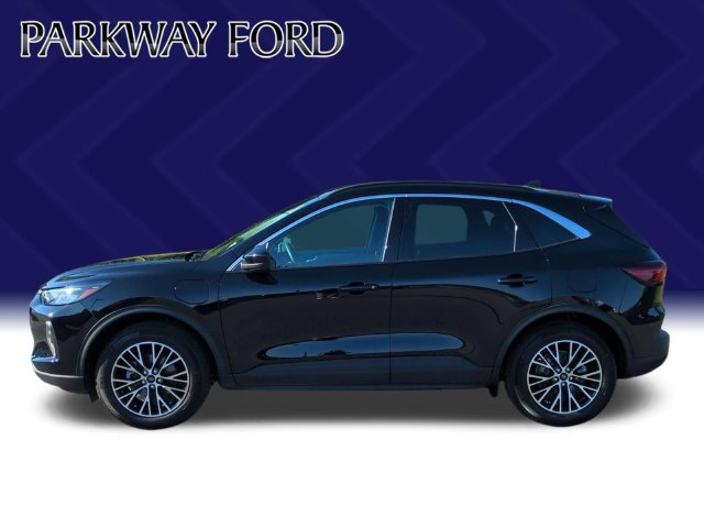 Certified 2024 Ford Escape SE FWD image 2