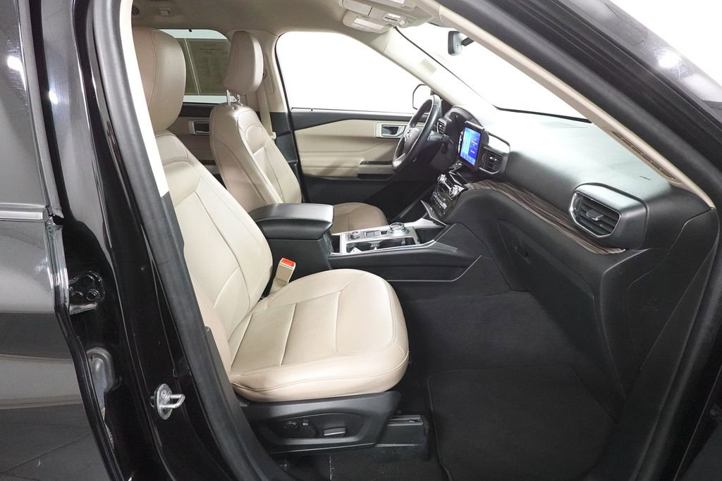 Certified 2023 Ford Explorer Limited AWD/4WD image 33