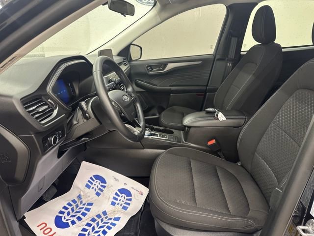 Certified 2024 Ford Escape Active w/ Cold Weather Package image 38