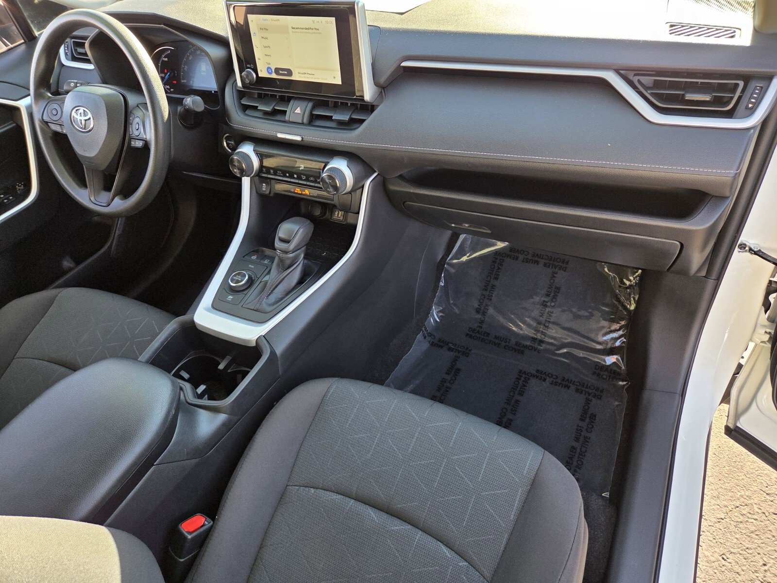 Used 2023 Toyota RAV4 AWD Hybrid image 16