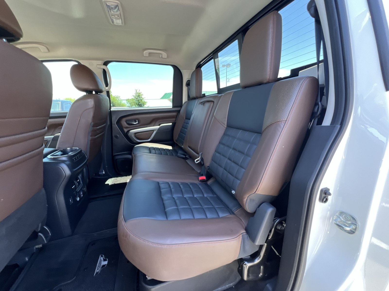 Used 2019 Nissan Titan Platinum Reserve w/ Platinum Utility Package AWD/4WD image 31