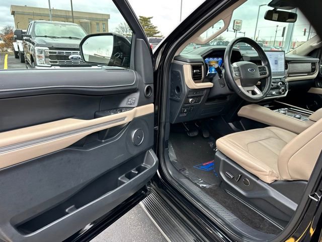 Certified 2022 Ford Expedition Limited image 14