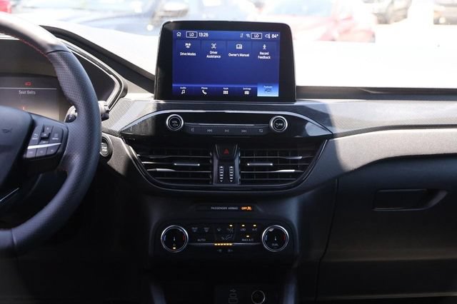 Certified 2025 Ford Escape ST-Line FWD image 23