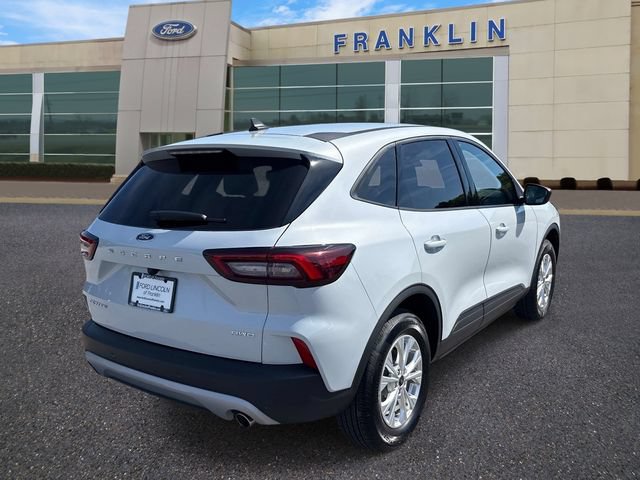 Certified 2026 Ford Escape Active w/ Tech Pack #1 AWD/4WD image 7