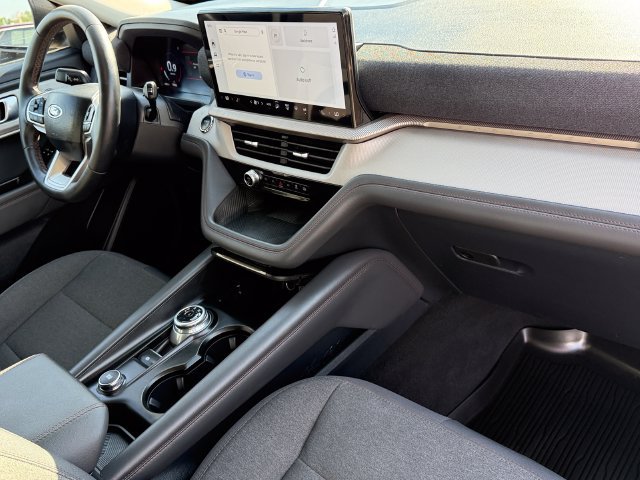 Certified 2025 Ford Explorer Active AWD/4WD image 24