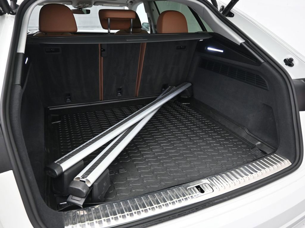 Used 2023 Audi Q8 Premium Plus image 36