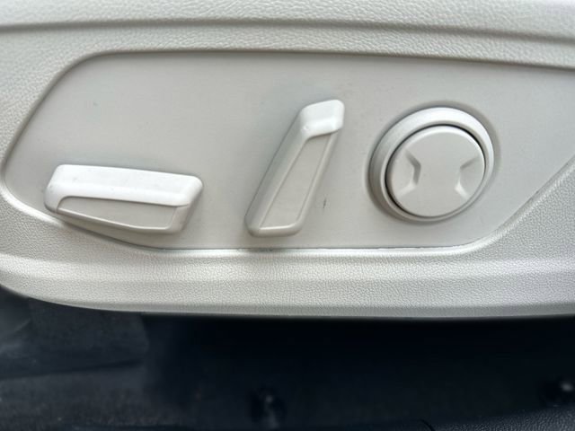 Used 2022 Kia Sorento EX w/ Panoramic Sunroof Package FWD image 13