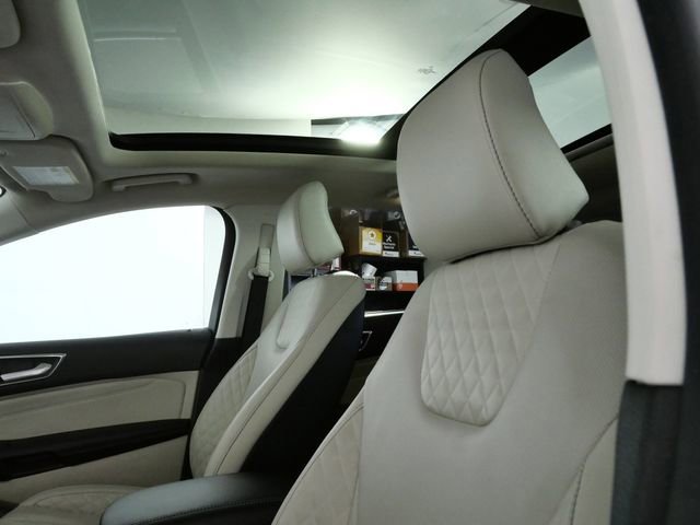 Certified 2024 Ford Edge Titanium w/ Equipment Group 301A image 17